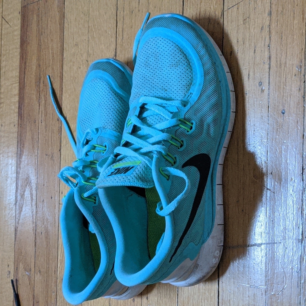 Nike Free 5.0 running sneakers women's size 9.5